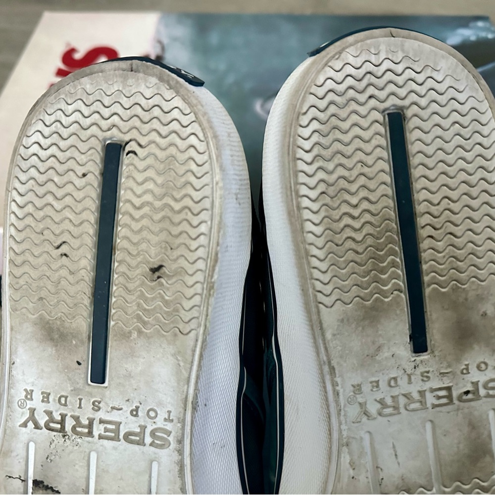 Sperry X Jaws 40th Anniversary Shark Attack Slip On - Picture 10 of 11